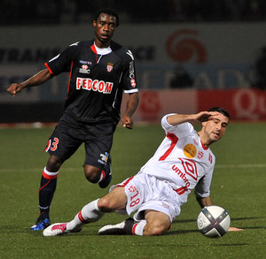 Julien Féret, genou à terre face à Monaco