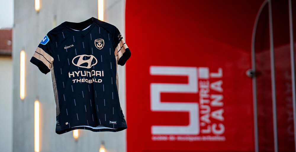 Le maillot extérieur de l'ASNL 2023