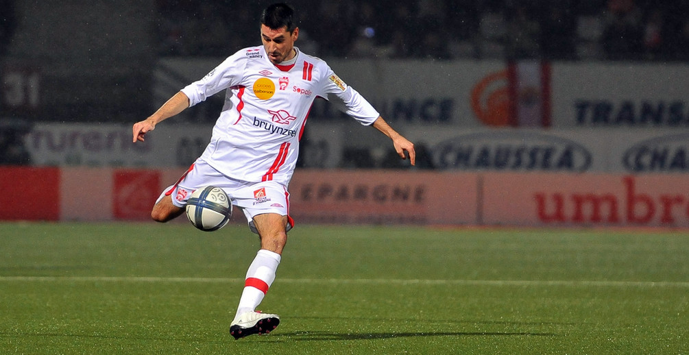 Auteur d'un doublé, Julien Féret qualifie l'ASNL pour les 8e de finale.