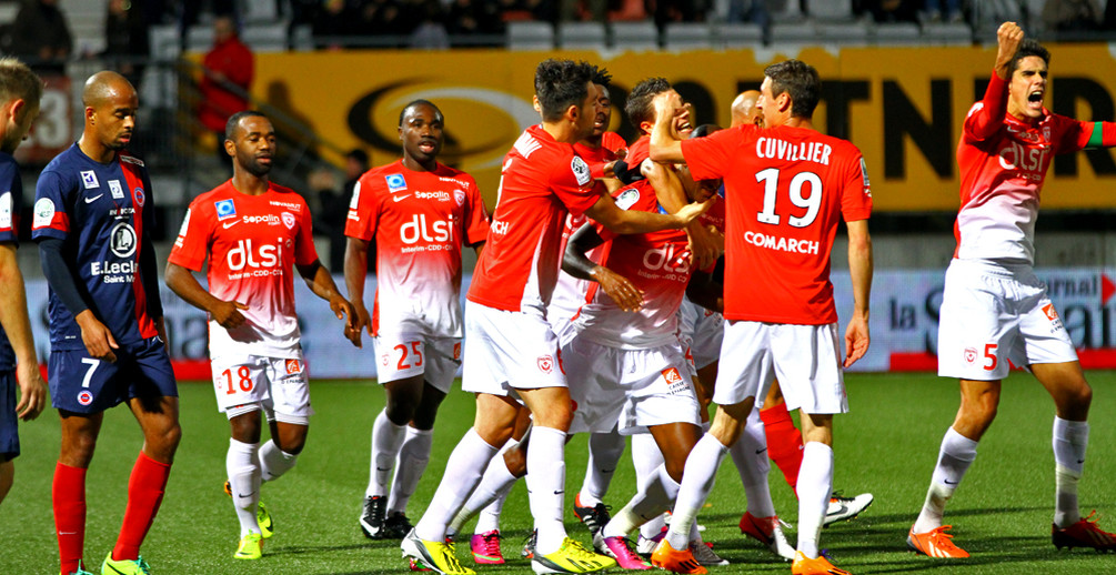 Grâce à une maîtrise parfaite et deux buts en trente minutes, l’ASNL poursuit sa belle série.