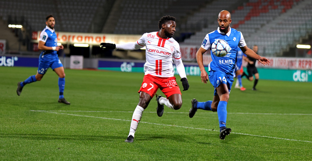 Dominatrice pendant plus d’une heure, l’#ASNL s’incline à la dernière seconde. Terriblement frustrant !