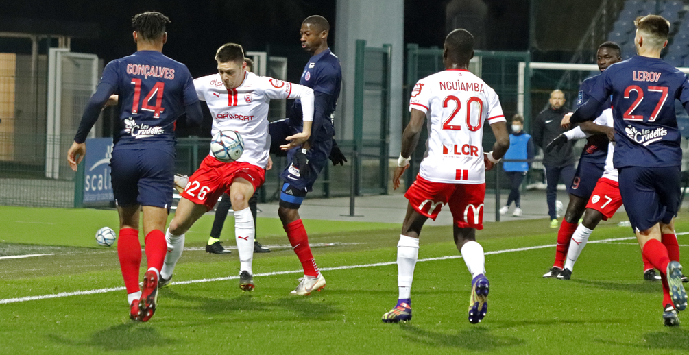 Grâce notamment à un triplé de Biron, l’ASNL n’a laissé aucune chance à Châteauroux (photo LBC).