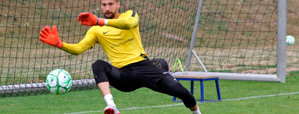 Valette : « Un ballon glissant »