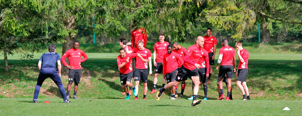 L'avant-match de PFC-ASNL
