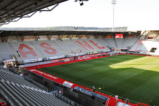 Deux matchs à huis-clos