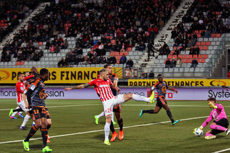 Le résumé d'ASNL-FCL