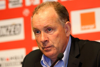 La réaction de J. Fernandez