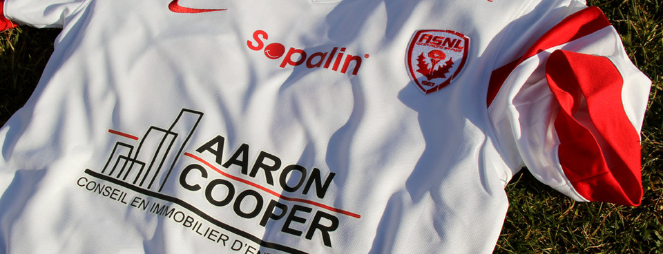 Un maillot Aaron Cooper