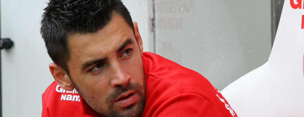 Mangani: 'Travailler pour les autres