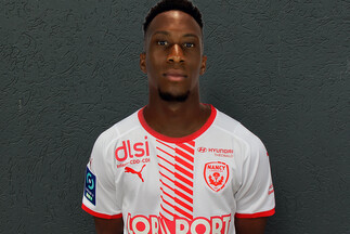 Ngbakoto en attaque