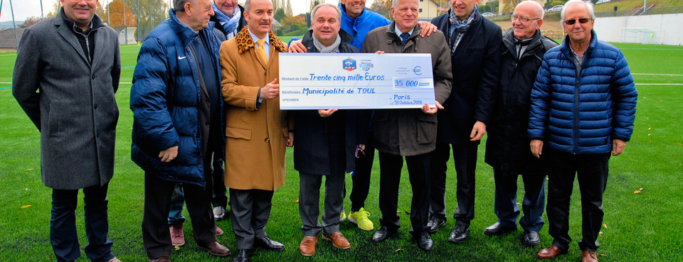 Le foot pro solidaire