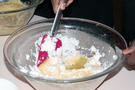 Ajouter le blanc d'oeufs en neige