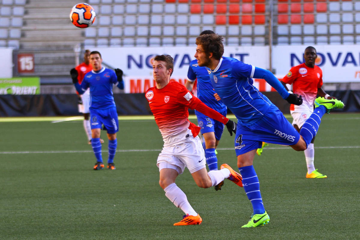 ASNL/Troyes en CFA2 - Photo n°7