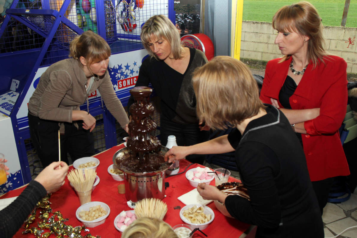 St-Nicolas chez les acrobates - Photo n°2