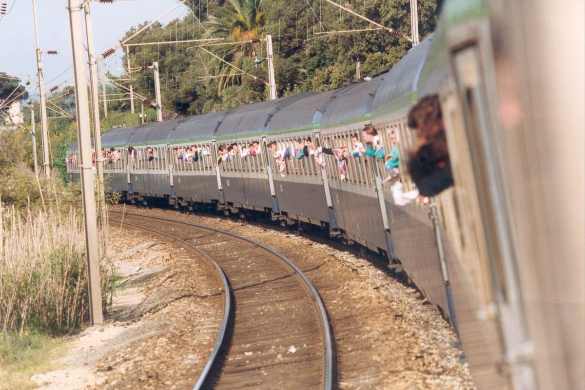 Le train de Cannes en 1992 - Photo n°9