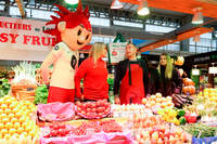 Les féminines au marché central - Photo n°2