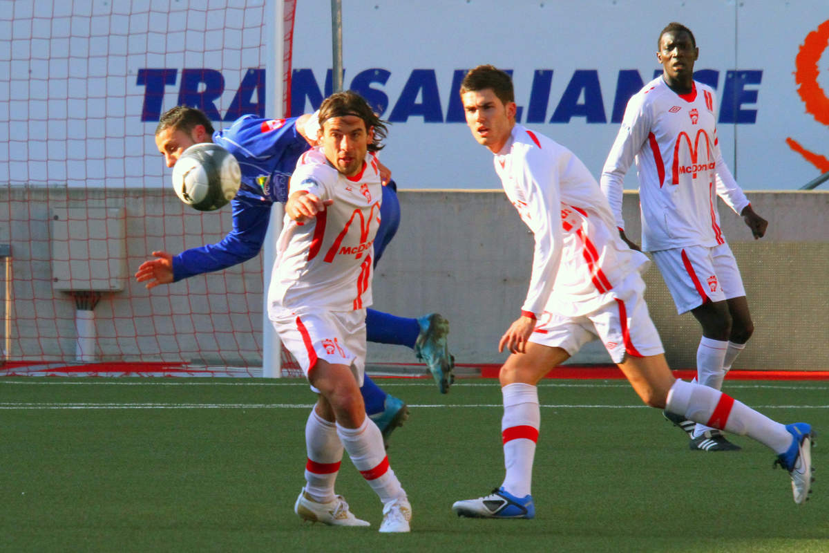 ASNL/Bourg-Peronnas en CFA - Photo n°5