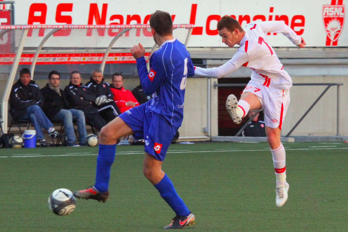 ASNL/Bourg-Peronnas en CFA - Photo n°7