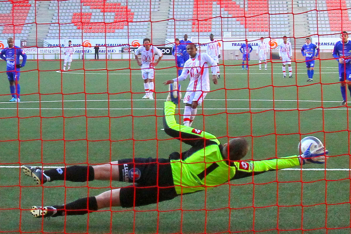 ASNL/Bourg-Peronnas en CFA - Photo n°8