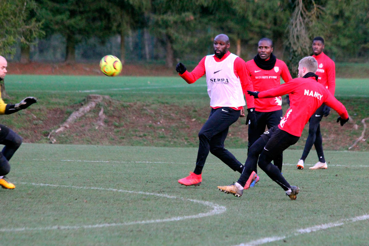 Du jeu avec ballon - Photo n°14