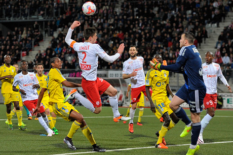 Le résumé d'ASNL-USCL