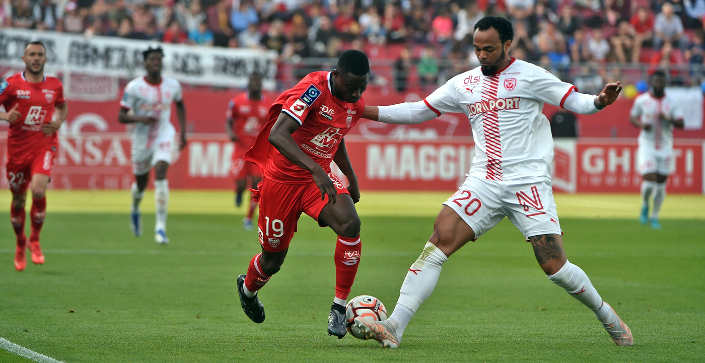 Avec beaucoup de sérieux, les Nancéiens remportent leur dernier déplacement de la saison.

#DFCOASNL 2-3
