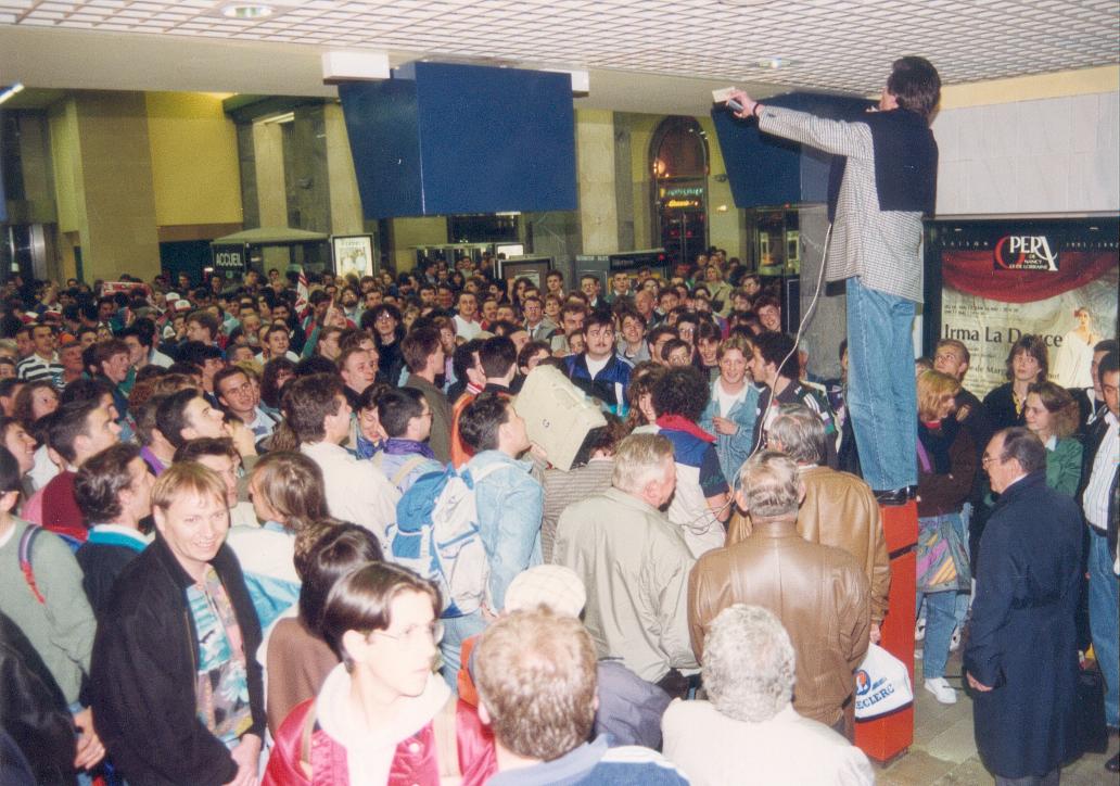 Le train de Cannes en 1992 - Photo n°3